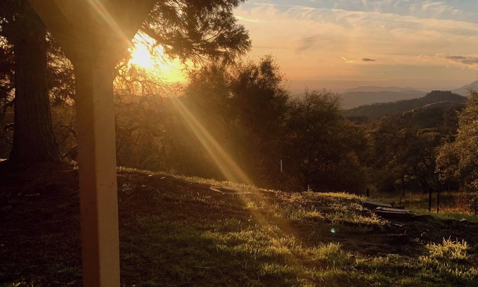 Squaw Valley House | 3-bedroom house, beautiful sunset, in Yokuts Valley with WiFi, AC. Pet-Friendly