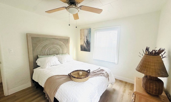 United Central House | 3-bedroom house in beautiful St. Petersburg with WiFi, AC