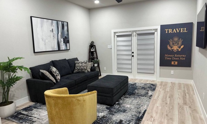 Southeast Houston House | 3-bedroom house in amazing Houston with AC