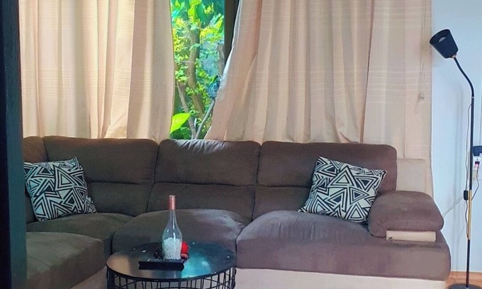 Thulusdhoo Island House | 3-bedroom house in charming Thulusdhoo with WiFi, AC