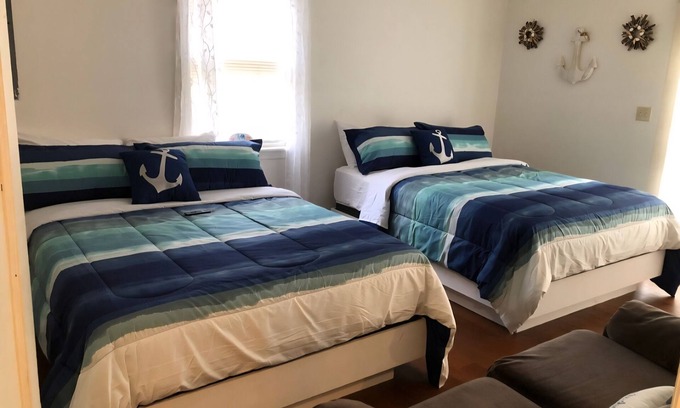 Norfolk - Virginia Beach House | 3-bedroom house in charming Norfolk, close to The Airport and VA Beach.