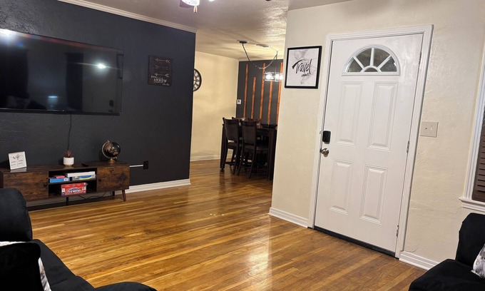 Amarillo House | 3-bedroom house in peaceful Amarillo with WiFi, AC
