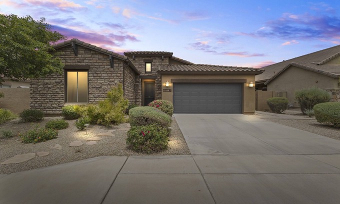 Montecito in Estrella House | 3-bedroom house in wonderful Goodyear with AC, WiFi, Pool, Fire Pit