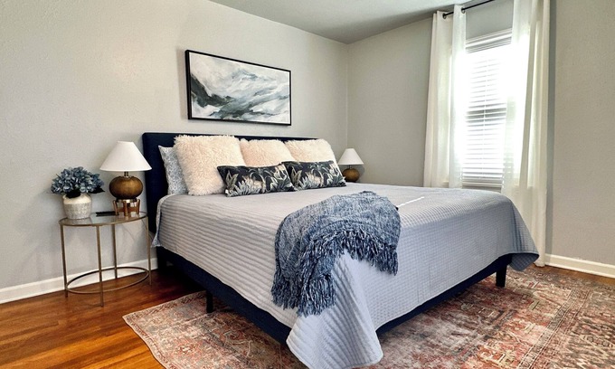 Amarillo House | 3-bedroom house, Pet Friendly with High Speed Internet, in Cozy Amarillo