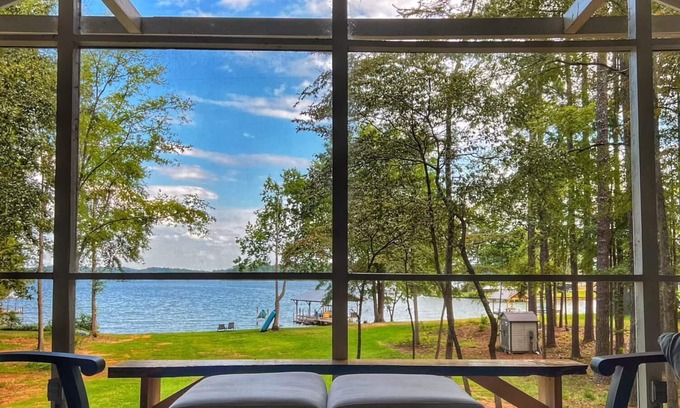 Ninety Six House | 3 Bedroom + Kids Loft, Lovely Family Lake Front Vacation Home