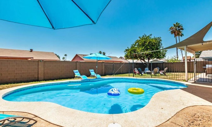 Mesa House | 3 bedroom large house with shining pool