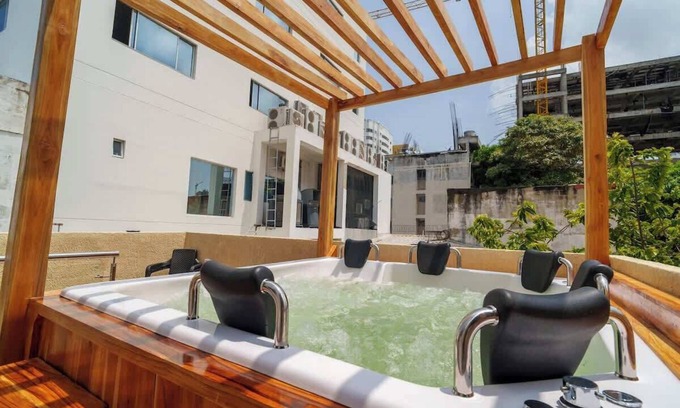 Manga House | 3 Bedroom Luxury Home - Minutes From Walled City