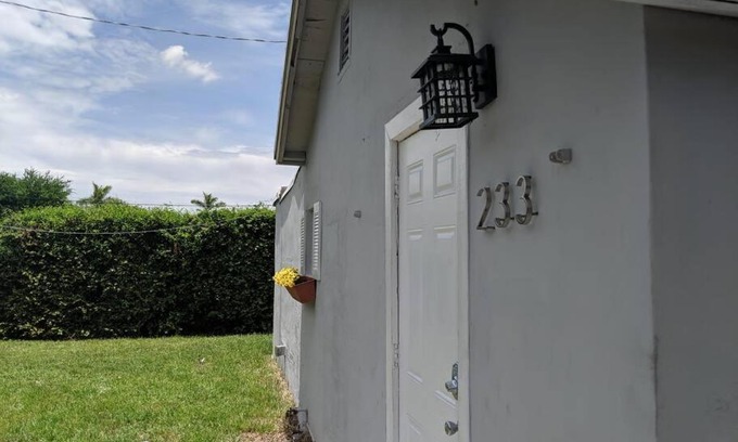 Miami Shores House | 3 Bedroom Miami Home 15 Minutes to the Beach