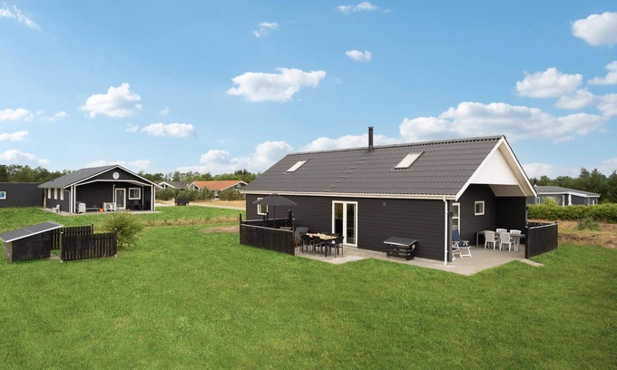Ringkøbing-Skjern Municipality House | 3 bedroom nice home in Skjern