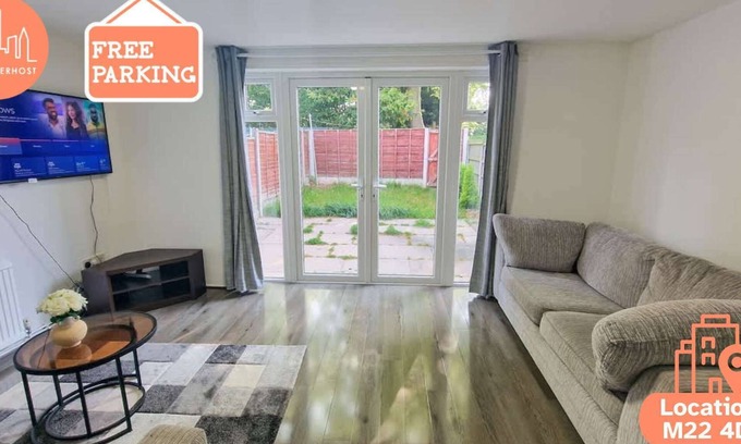 Northenden House | 3 Bedroom Northenden Home by City SuperHost