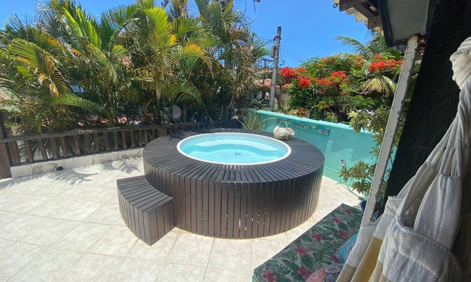 Humaita House | 3 Bedroom Oasis with Jacuzzi in the Center of Búzios