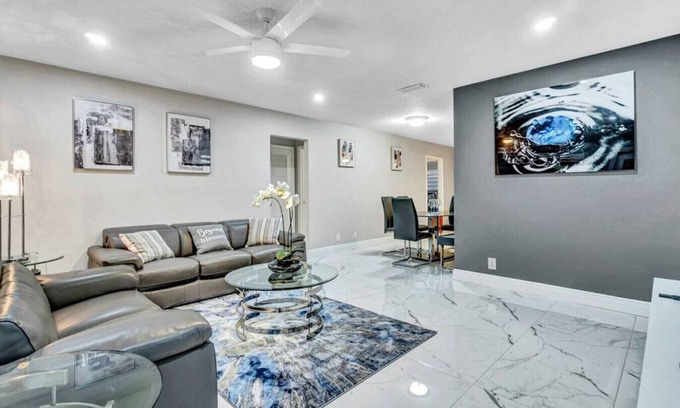 Coral Springs House | 3 Bedroom Pool Home with Modern Interior Design