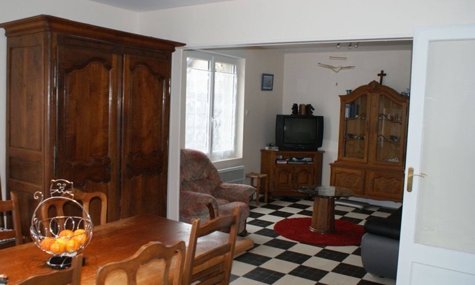 Normandy Landing Beaches House | 3 Bedroom Private vacation home in Ver-sur-Mer