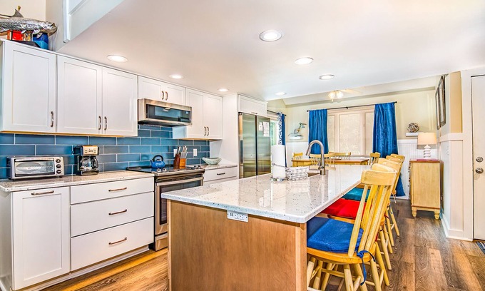Bald Head Island Condo | 3 bedroom renovated condo in Royal James, community pool access! two balconies with forest views