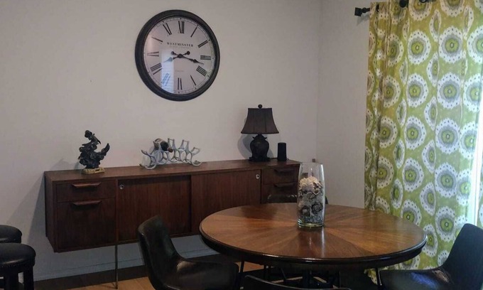 The Wedge House | 3-bedroom Retreat in Woodinville with WiFi