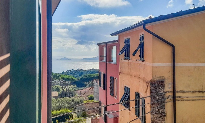 Montemarcello House | 3 bedroom stunning home in Montemarcello