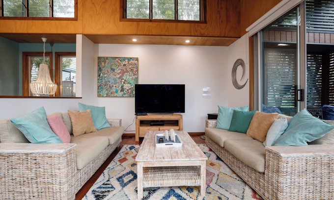Point Lookout Apartment | 3 bedroom town house closes to the beach