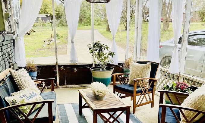 North Augusta House | 3-bedroom vacation home 7 minutes to Augusta Riverwalk