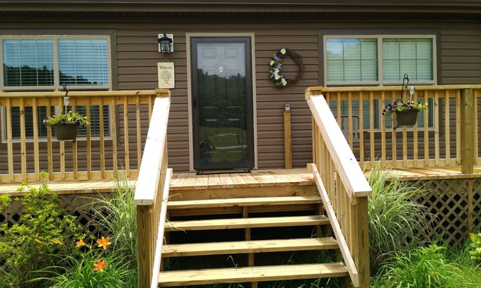 Balsam Grove House | 3-bedroom vacation home near Pisgah National Forest