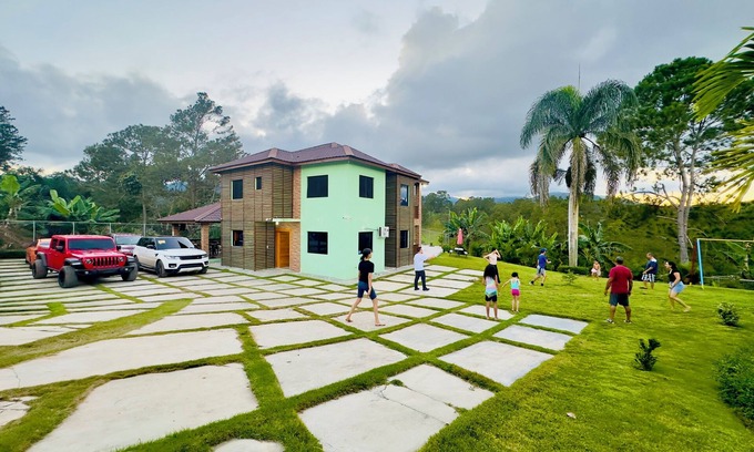 Jarabacoa Villa | 3-bedroom villa in charming Jarabacoa Jumunuco with AC, WiFi