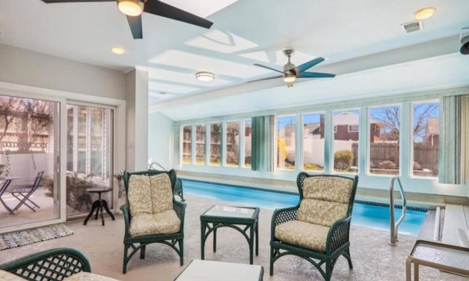 Wheaton House | 3 bedroom w indoor pool hotub