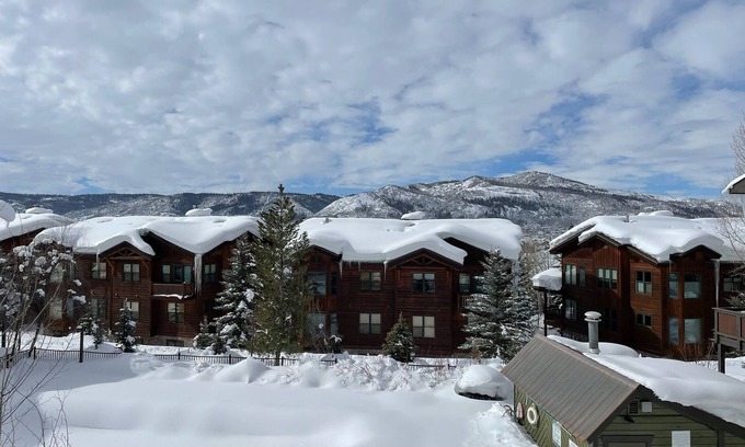 Steamboat Springs House | 3 bedrooms with full bath in each room. Just minutes from the Gondola!