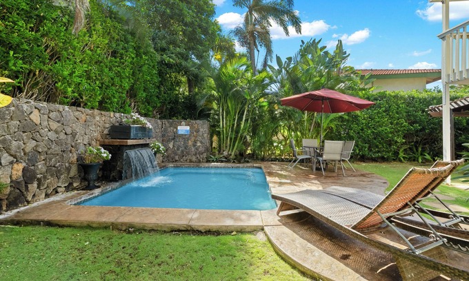 Bayview House | 3 bedrooms with baths, air conditioning and heated pool near Grand Hyatt.