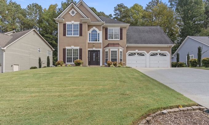 Woodstock House | 3 Beds 2 &1/2 Bath Family Home! Close to Lake Point, Braves, East Cobb Baseball