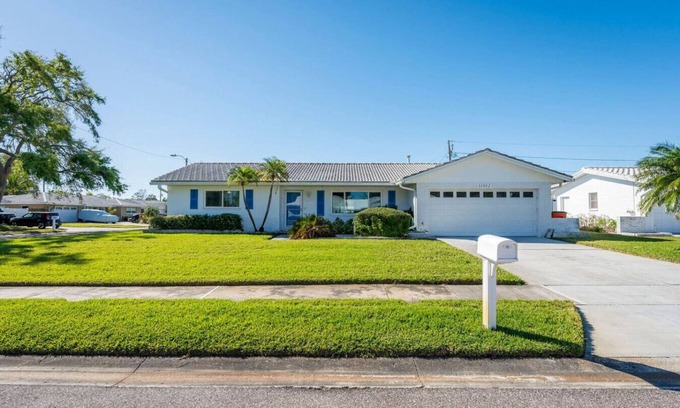 Williamsdale Square House | 3 beds+Pullout - Dream backyard oasis with a pool