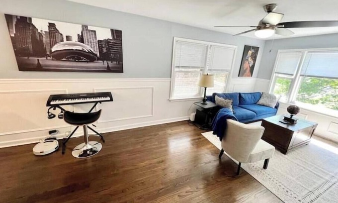 Chicago Apartment | 3 beds Summer Escape in Humboldt Park