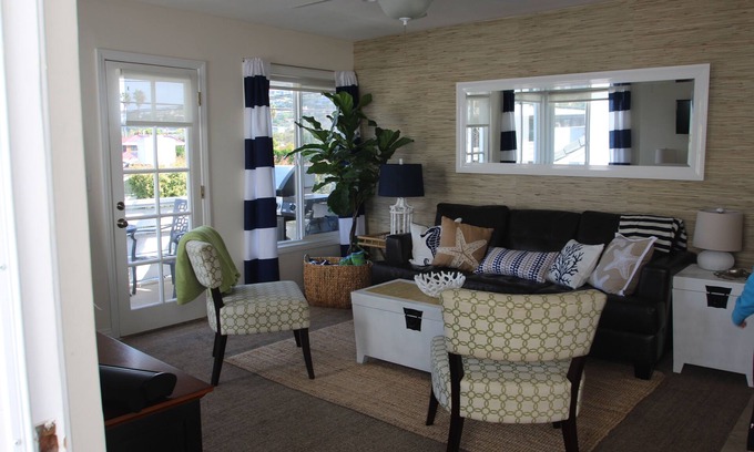 La Jolla Shores Condo | 3 Blocks From Beach, Free Kayak Rentals