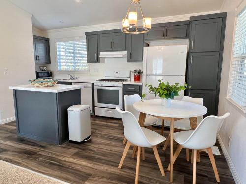 Concord House | 3 Blocks to Todos Santos Prime Downtown Location