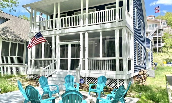 Michigan City House | 3+Br/2.5Ba + Den in Beachwalk -Sleeps 10- Steps to Lake Michigan! Fully Equipped