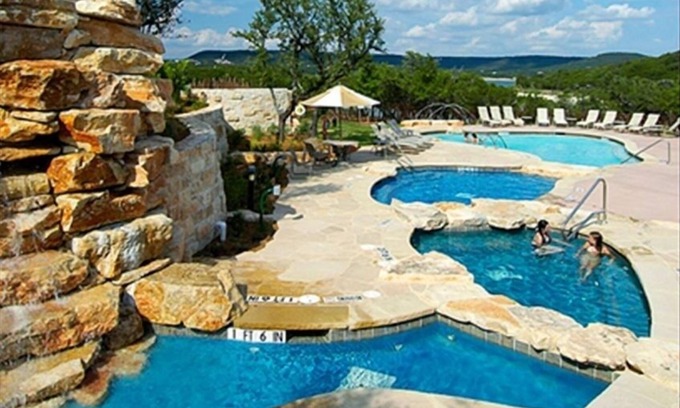 Jonestown Condo | 3 BR/2 BA Villa Hollows Luxury Resort/Lake Travis