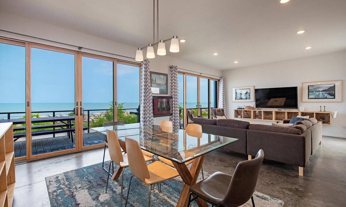 Sandusky House | 3 BR Modern Lakefront Home 2miles from C.P. and Sports Force Winter Stays!