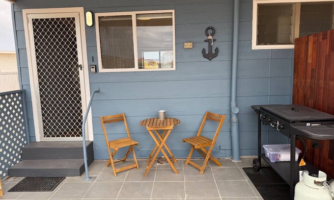 Melville Apartment | 3 by the Sea at Coobowie Unit 1 - 1 bedroom - dog friendly-Off peak special!