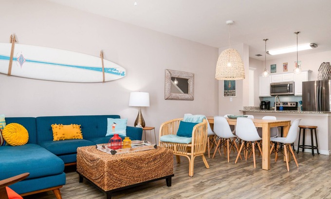 Corpus Christi House | 3 Heated Pools/Blocks to Beach/Poolside Townhome