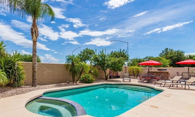Augusta Ranch House | 3 King beds! Ready To Entertain Family & Friends! Heated Private Pool Sleeps 20