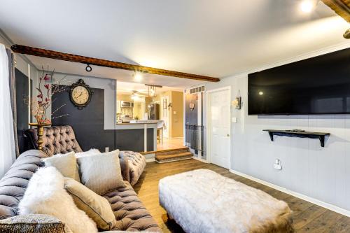 Dover House | 3 Mi to Dover Motor Speedway Pet-Friendly Retreat