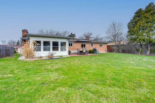 Saginaw House | 3 Mi to Dtwn Saginaw Spacious and Updated Home!