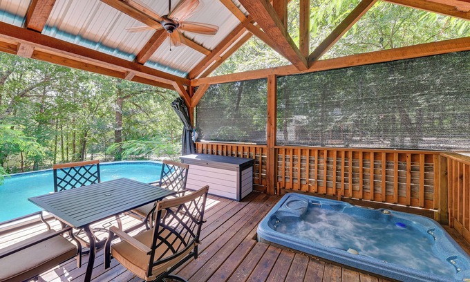 Gordonville Cabin | 3 Mi to Lake Texoma: Gordonville Getaway!