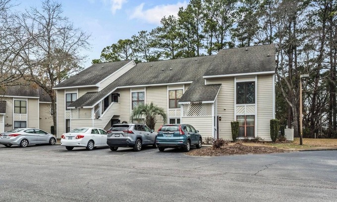 Little River Condo | 3 Miles from beach. 2-bedroom, 2 bath condo in Little River with 3 beds.