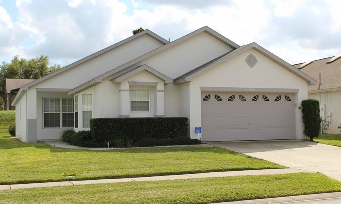 Windsor Palms Villa | 3 MILES FROM DISNEY! Private SOUTH facing Pool. Awesome family villa