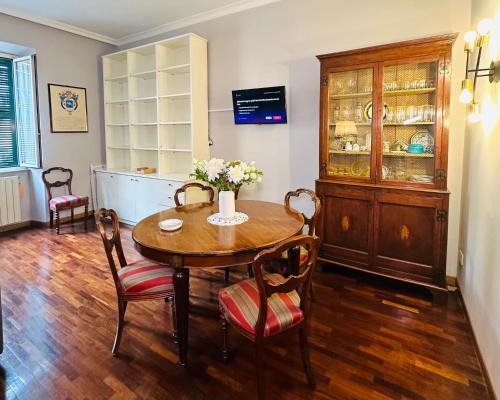 Quartiere XVII Trieste Apartment | 3 minuti a piedi Metro B per Centro e FL1 Fiumicino - La casa di Bubi