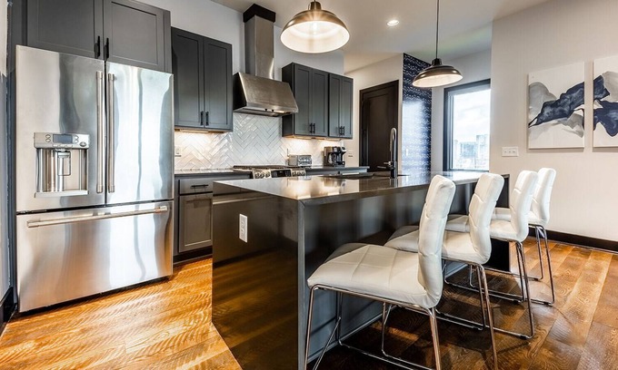 Edgehill House | 3 MODERN LUXE GULCH HOMES - MINUTES TO BROADWAY