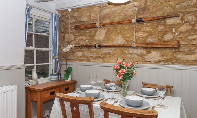 Brixham Cottage | 3 Pebble Cottage