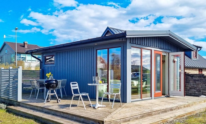 Sodvik House | 3 person holiday home in LÖTTORP-By Traum