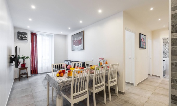 Centre Ville-Gare Apartment | 3 PIECES - NEAR NICE VILLE TRAIN STATION - AIR CON