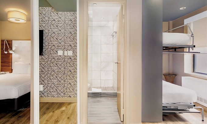 Central New York City House | 3 Premium Room at The Gallivant Times Square, Close to Central Park