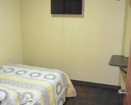 Carmen Apartment | #3 Private room Close to Airport